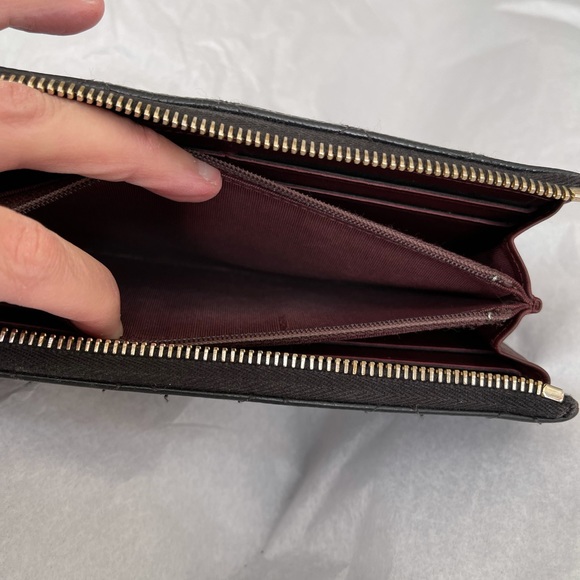 Chanel Caviar Leather Wallet - Picture 2 of 9